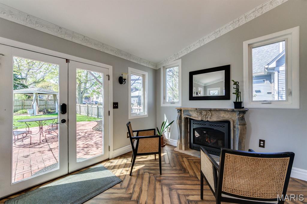 Tuxedo Park - Residential