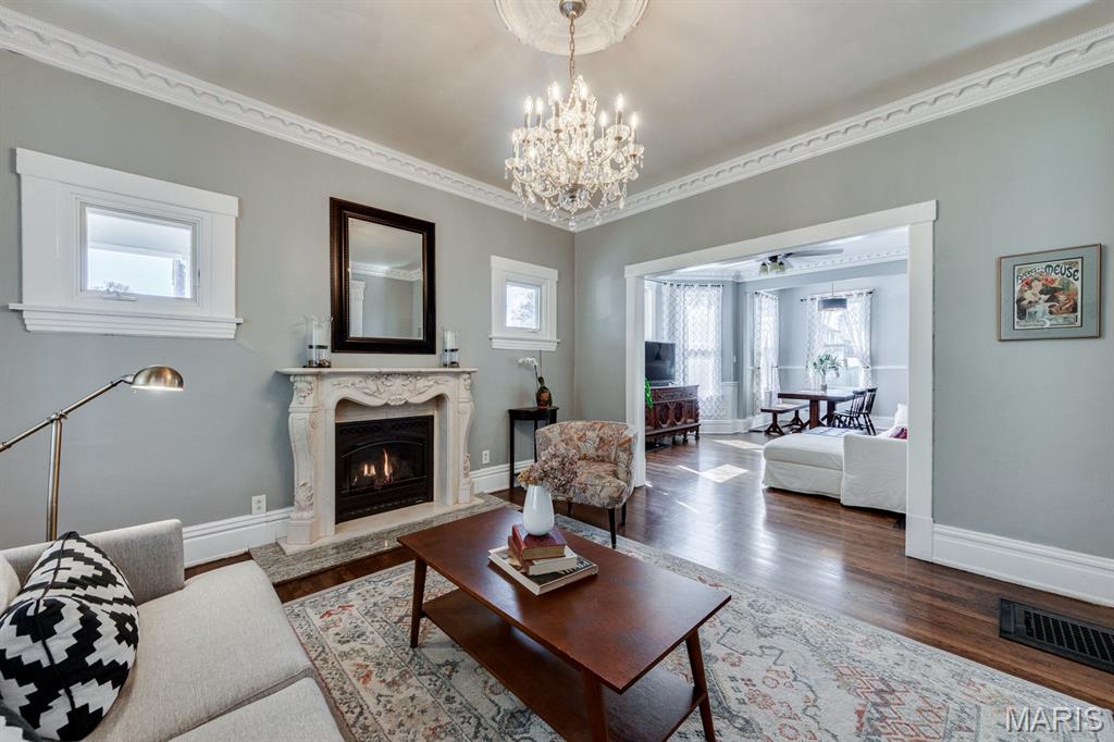 Tuxedo Park - Residential