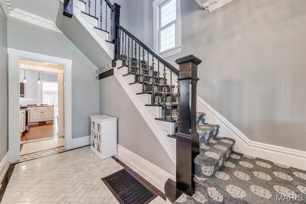 Tuxedo Park - Residential