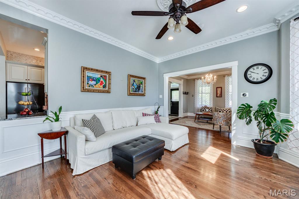 Tuxedo Park - Residential