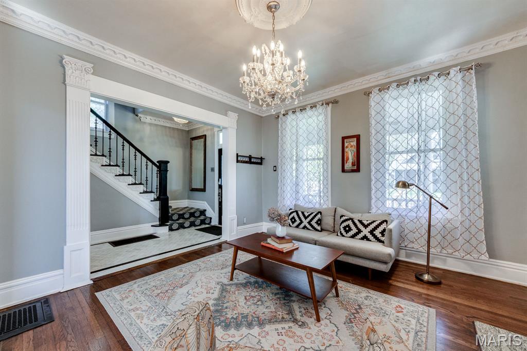 Tuxedo Park - Residential