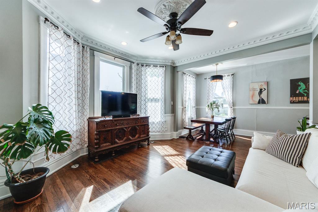 Tuxedo Park - Residential