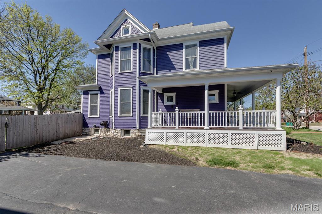 Tuxedo Park - Residential