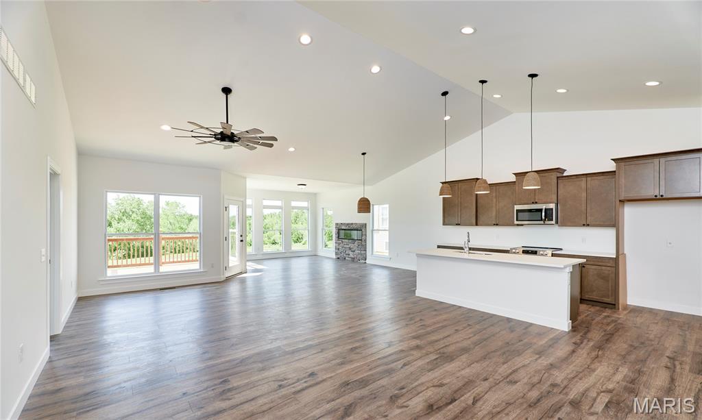 Stoneridge Villas - Residential