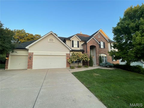 Photo of 945 Stone Spring Drive, Eureka, MO 63025 (MLS # 26059612)