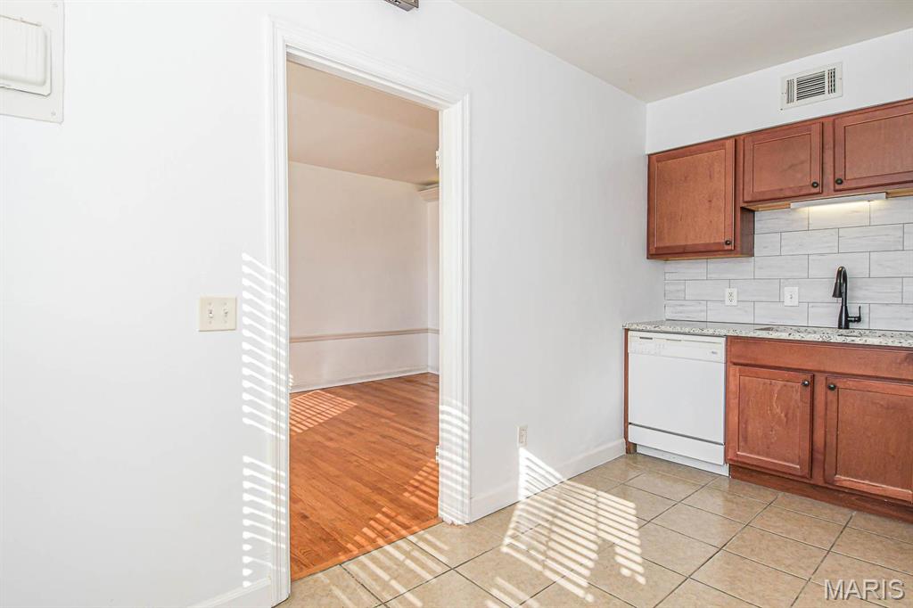 Clayshire Resub - Residential Lease
