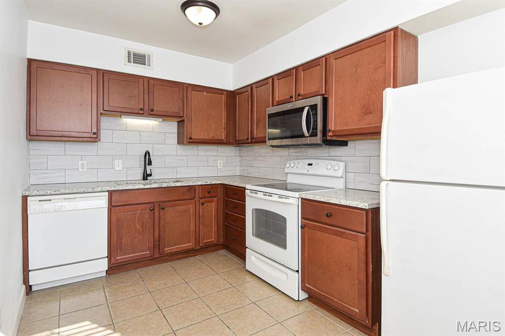 Clayshire Resub - Residential Lease