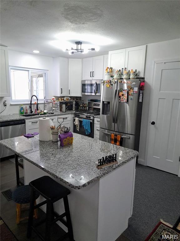 Glenrich Manor 32H440146 4-7-77 - Residential Lease