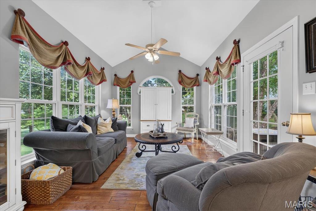 9031 Spy Glass Place Drive