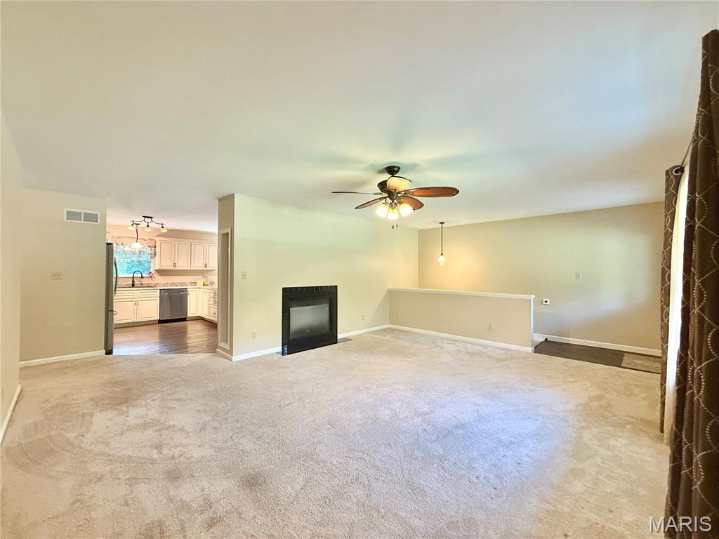 1917 Ridge Lane