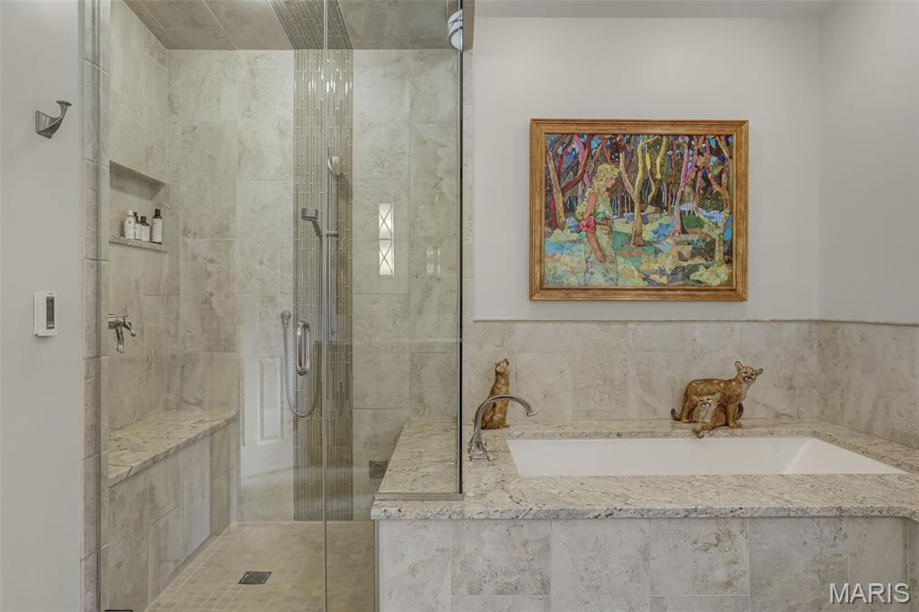 Country Club Green - Residential