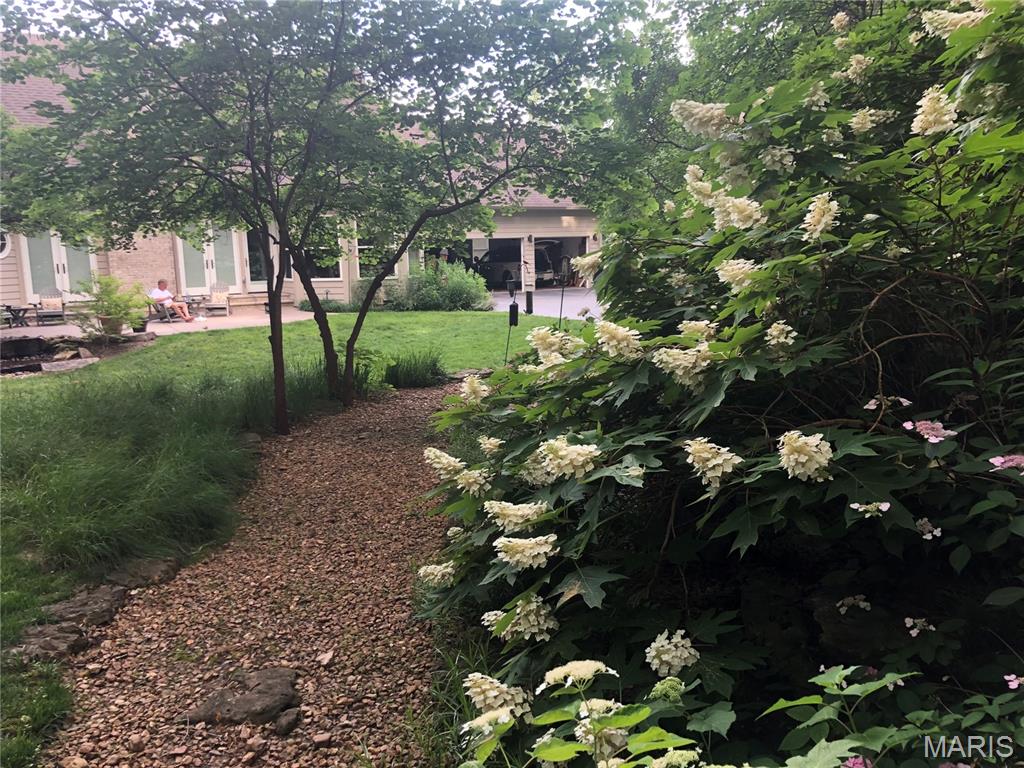 Country Club Green - Residential