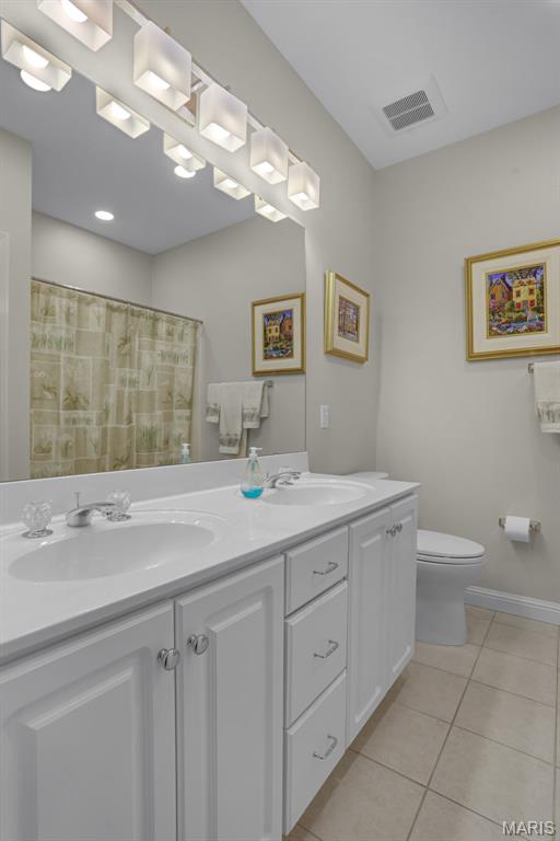 Country Club Green - Residential