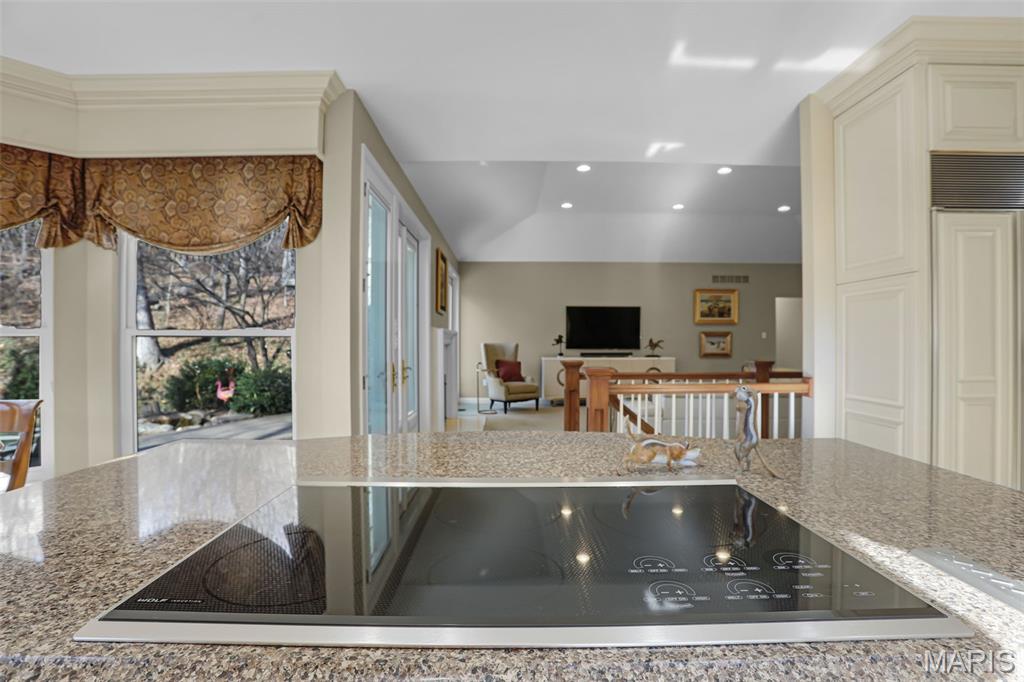 Country Club Green - Residential