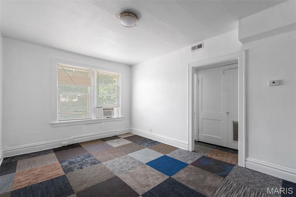 St Louis Commons Add - Residential Income