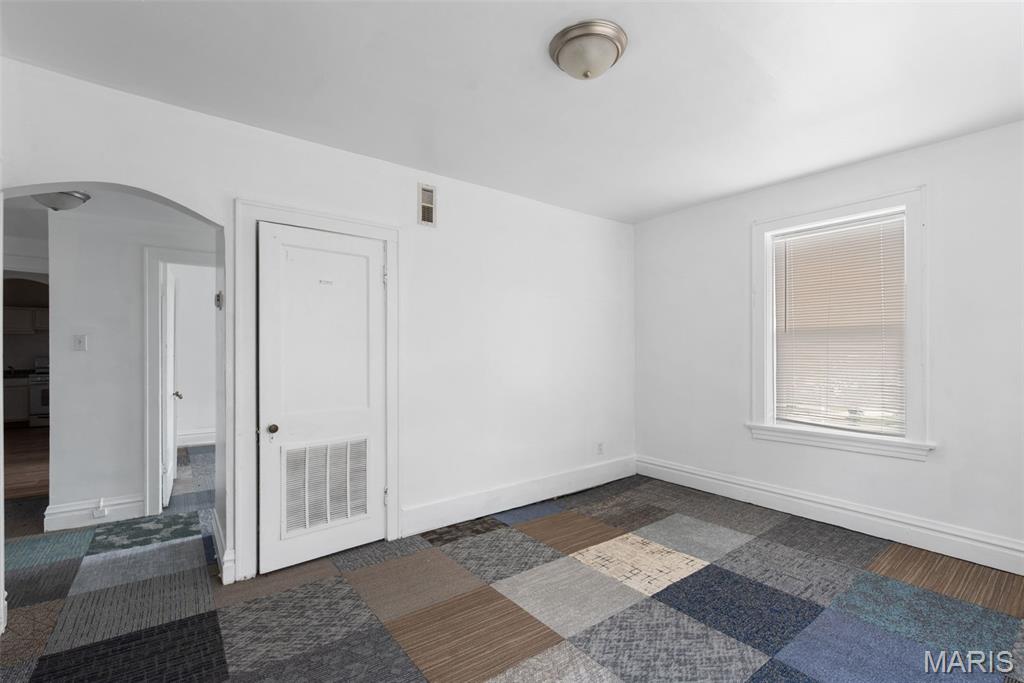 St Louis Commons Add - Residential Income