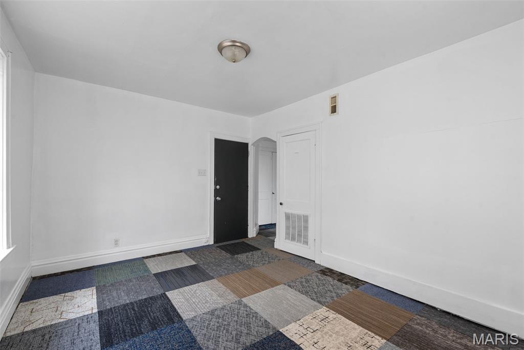 St Louis Commons Add - Residential Income