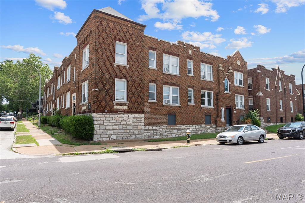 St Louis Commons Add - Residential Income