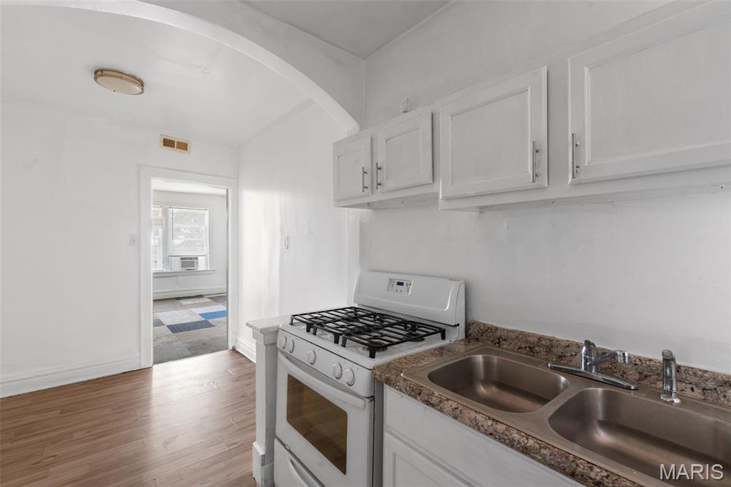 St Louis Commons Add - Residential Income