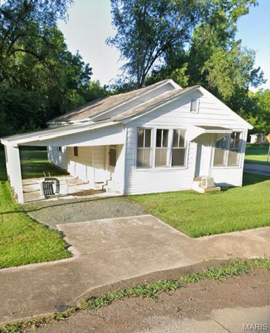 Calling all investors, flippers, or DIY dreamers! This 2 bedroom, 1 bath rehab home is a blank canvas ready for transformation. With the right touch, you can bring this property back to life and create the perfect cozy home or a smart rental opportunity. This is property is also zoned as a C-1 Commercial property! Don’t miss out on this chance to design, renovate, and add value!