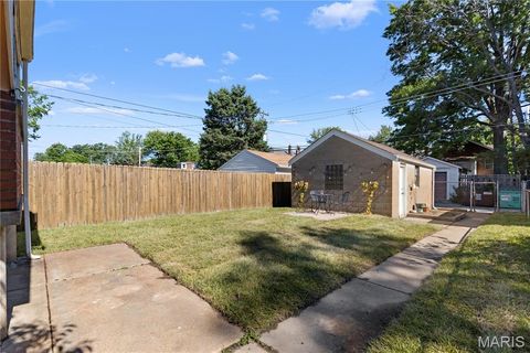 Tiny photo for 5521 Murdoch Avenue, St Louis, MO 63109 (MLS # 26031307)