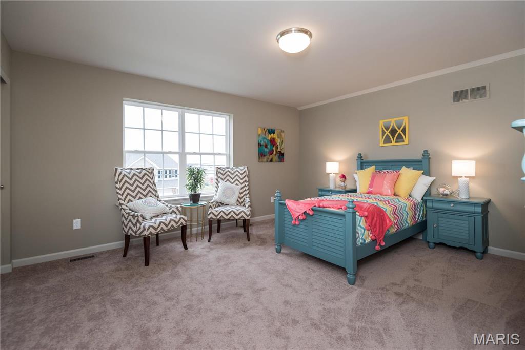 Ryehill Manor - Residential