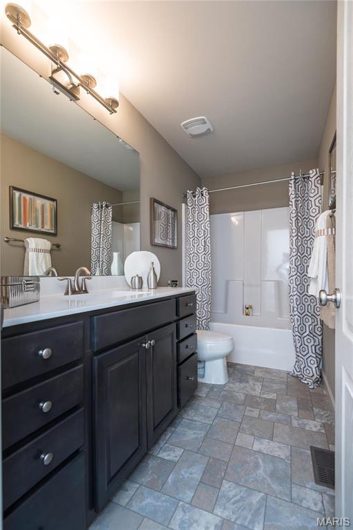 Ryehill Manor - Residential