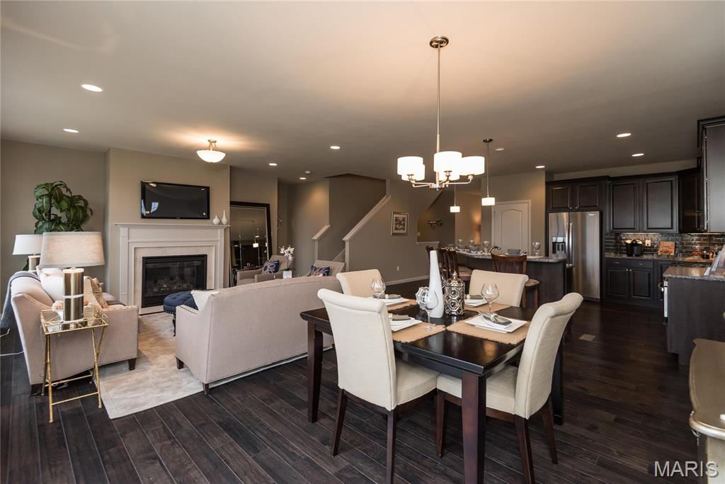 Ryehill Manor - Residential