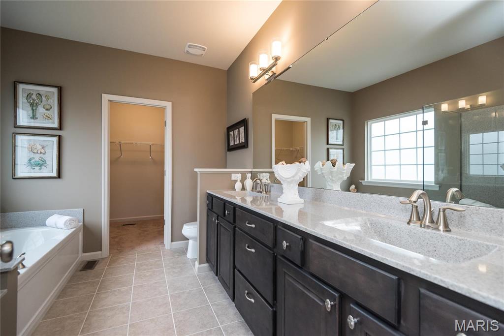 Ryehill Manor - Residential