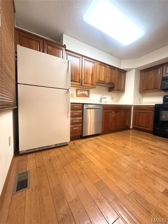 2041 Falling Brook Drive