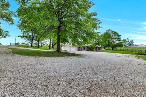Tiny photo for 2428 E Highway 47, Winfield, MO 63389 (MLS # 26029111)