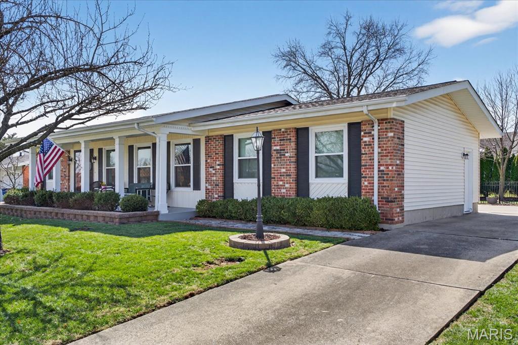 Dardenne Lake Estate - Residential