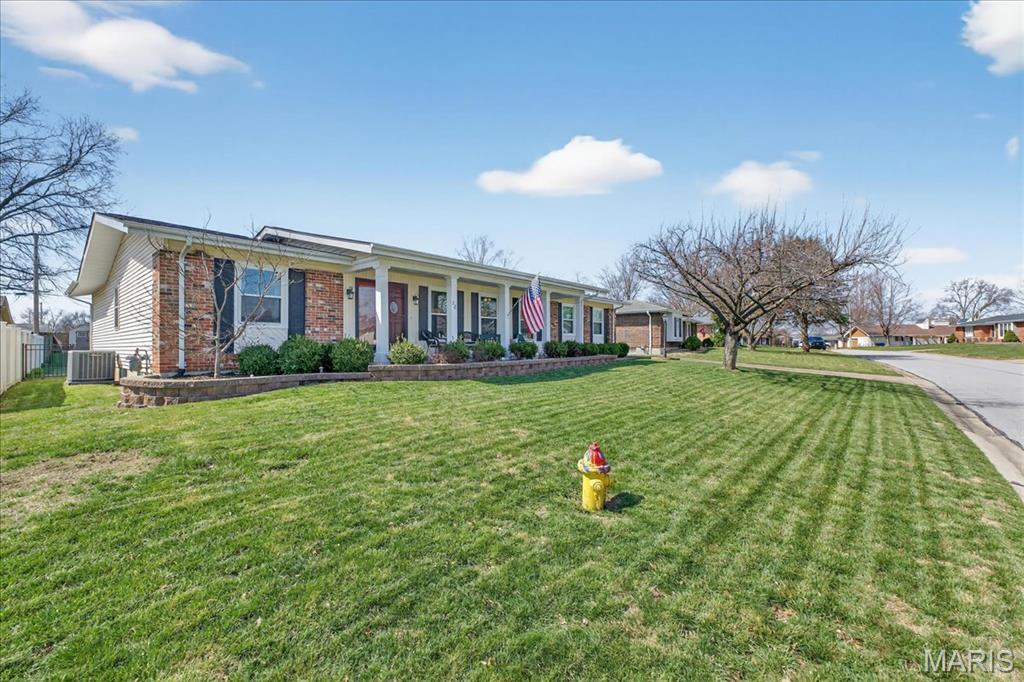 Dardenne Lake Estate - Residential