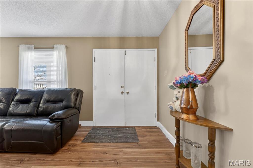 Dardenne Lake Estate - Residential