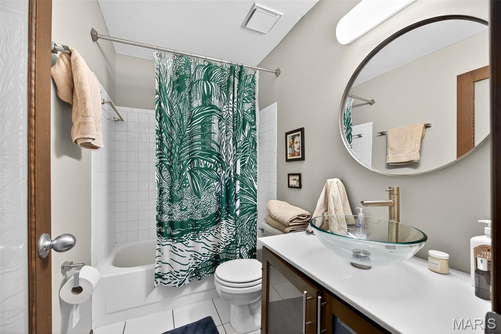 Birnamwood Condo Ph 3 Amd - Residential