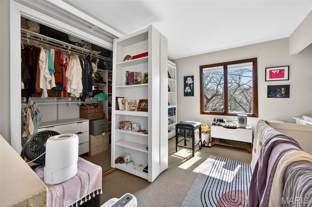 Birnamwood Condo Ph 3 Amd - Residential