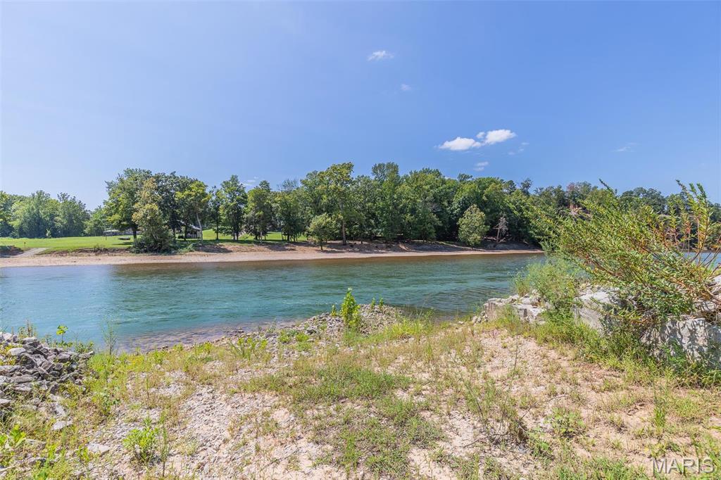 NON SUBDIVISION - Residential