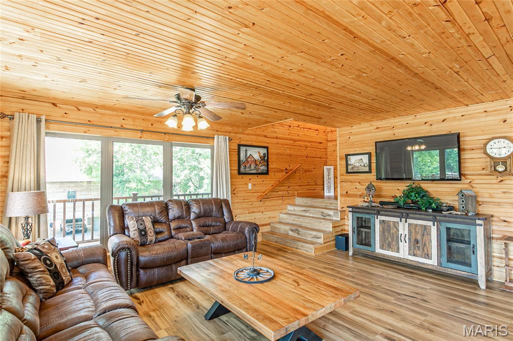 NON SUBDIVISION - Residential