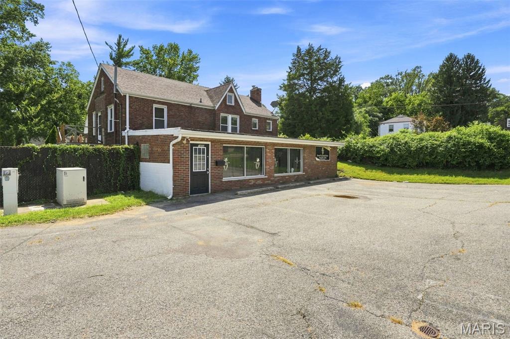 1400 Chambers Rd. Road