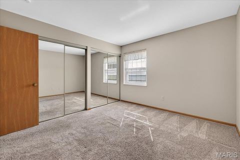 Tiny photo for 667 S Kirkwood Road #102, Kirkwood, MO 63122 (MLS # 26013501)