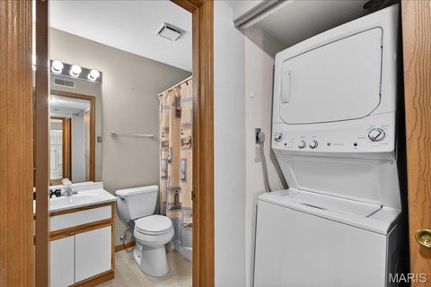 Tiny photo for 667 S Kirkwood Road #102, Kirkwood, MO 63122 (MLS # 26013501)