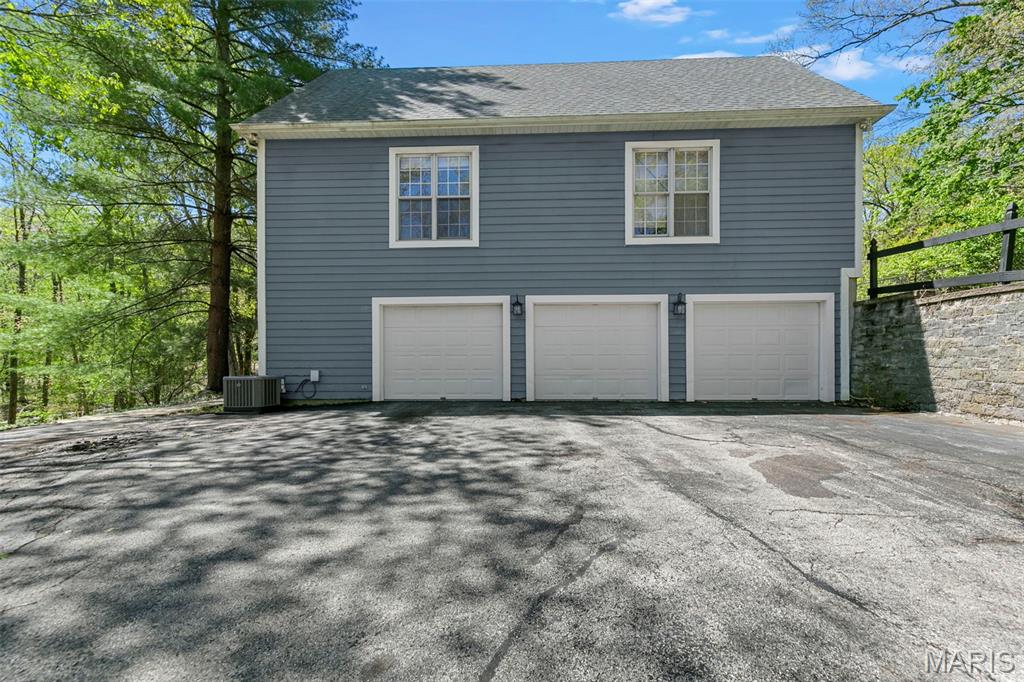 Thunder Mountain One - Residential