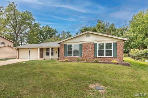 Tiny photo for 15451 Duxbury Way, Chesterfield, MO 63017 (MLS # 25067526)
