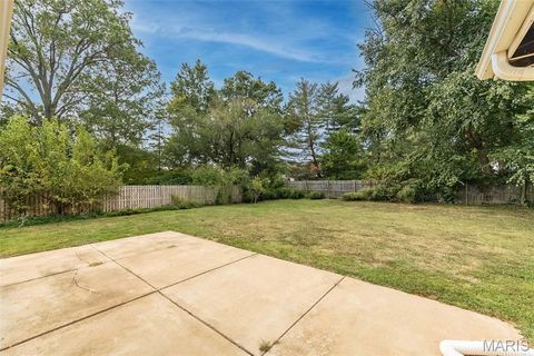Tiny photo for 15451 Duxbury Way, Chesterfield, MO 63017 (MLS # 25067526)
