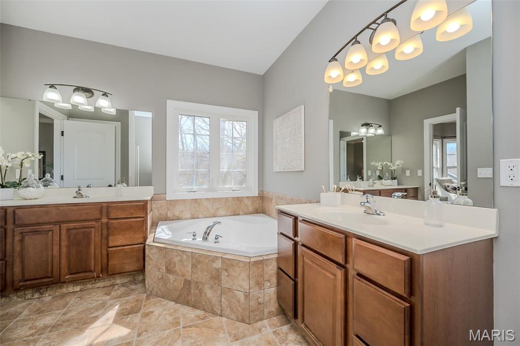 Vineyards/Bushberg - Residential