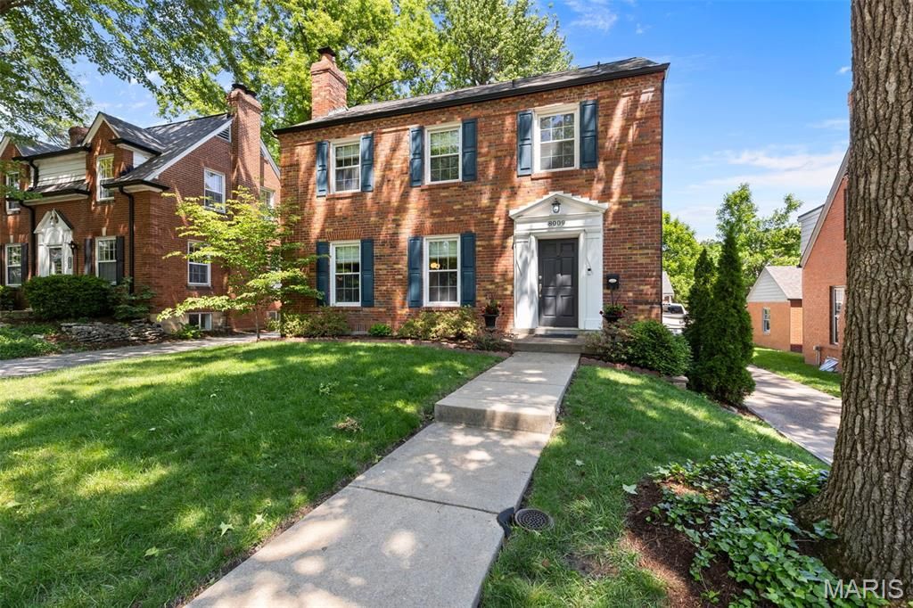 Photo of 8009 Teasdale Avenue, University City, MO 63130 (MLS # 26012400)