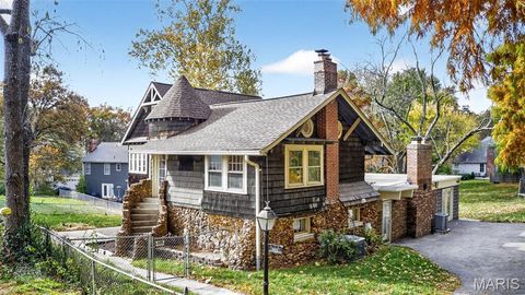 8673 General Grant Lane Crestwood MO 63123