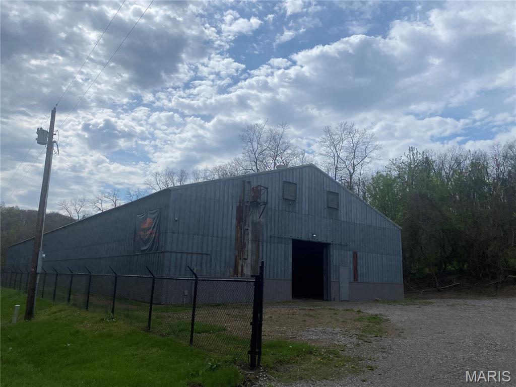 None - Commercial Lease