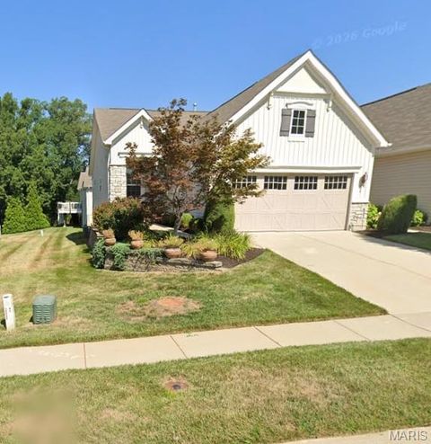 Photo of 11 Thoreau Court, OFallon, MO 63366 (MLS # 26036317)