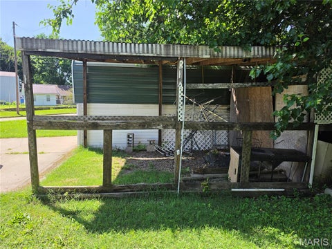 Tiny photo for 411 South Street, Lebanon, MO 65536 (MLS # 26036587)